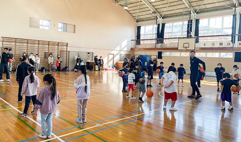 関口サムエルPRESENTS我孫子市バスケ教室開催風景1